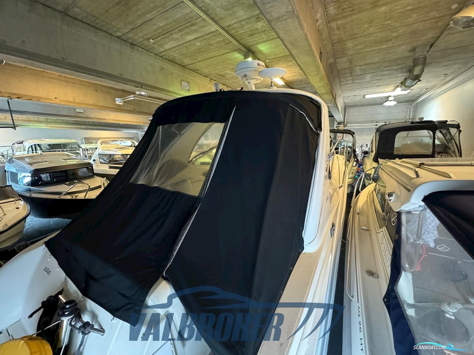 Sea Ray 325 Sundancer