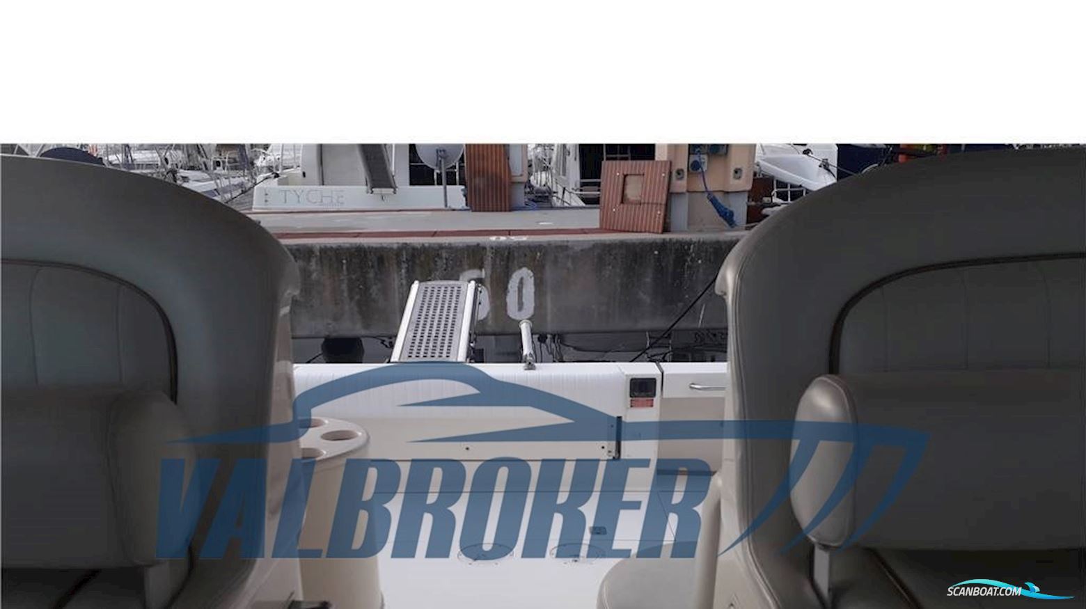 Sea Ray 330 Amberjack