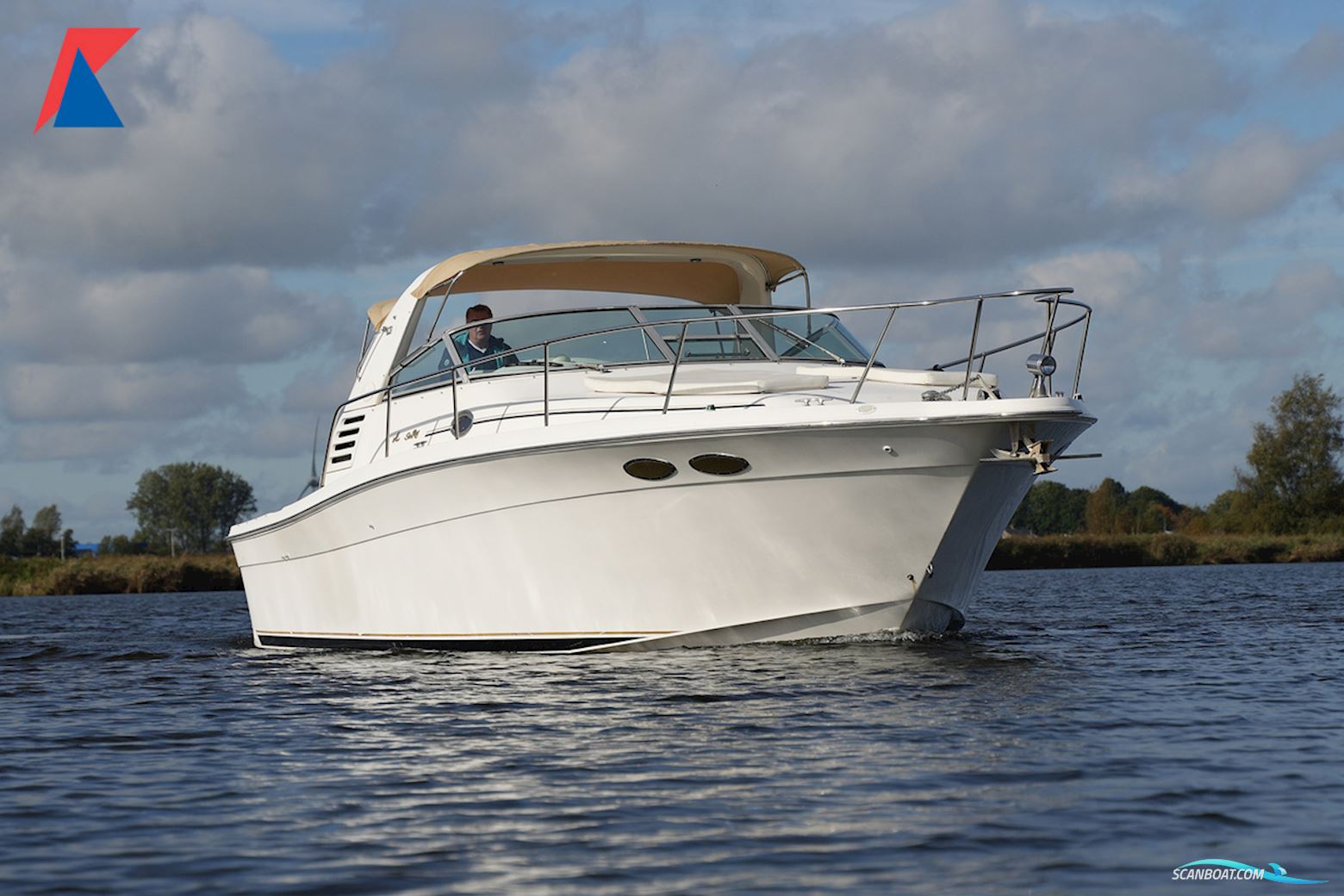 Sea Ray 330 Express Cruiser Motorbåd 1997, Holland