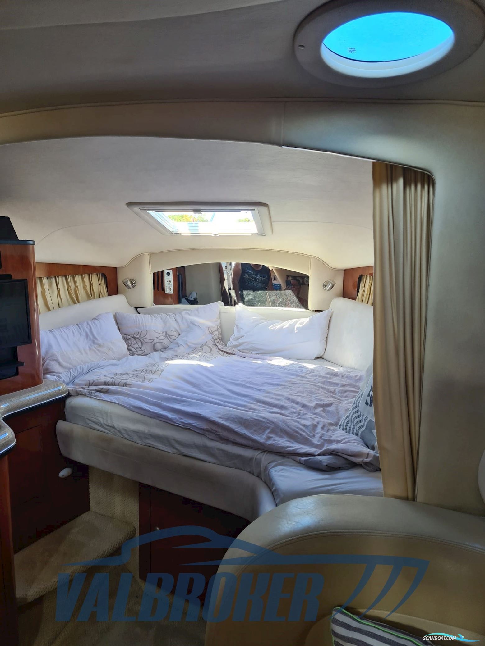 Sea Ray 335 DA Sundancer