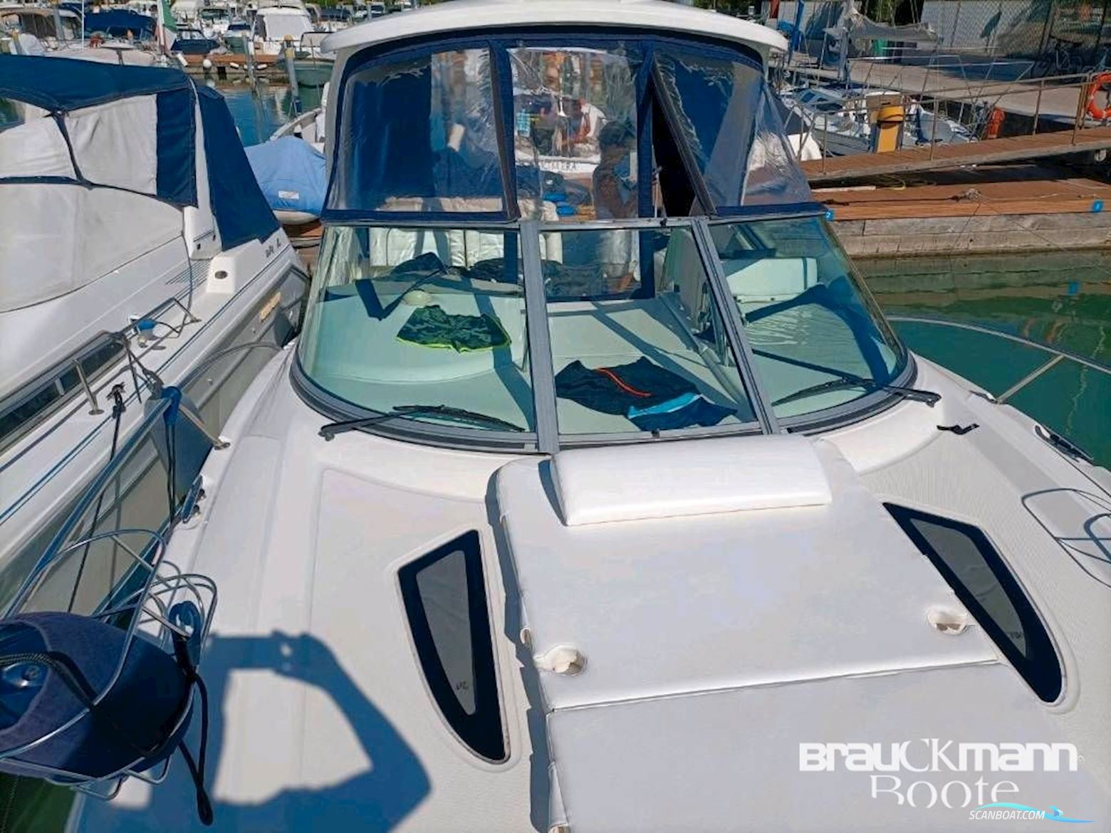 Sea Ray 335 Sundancer