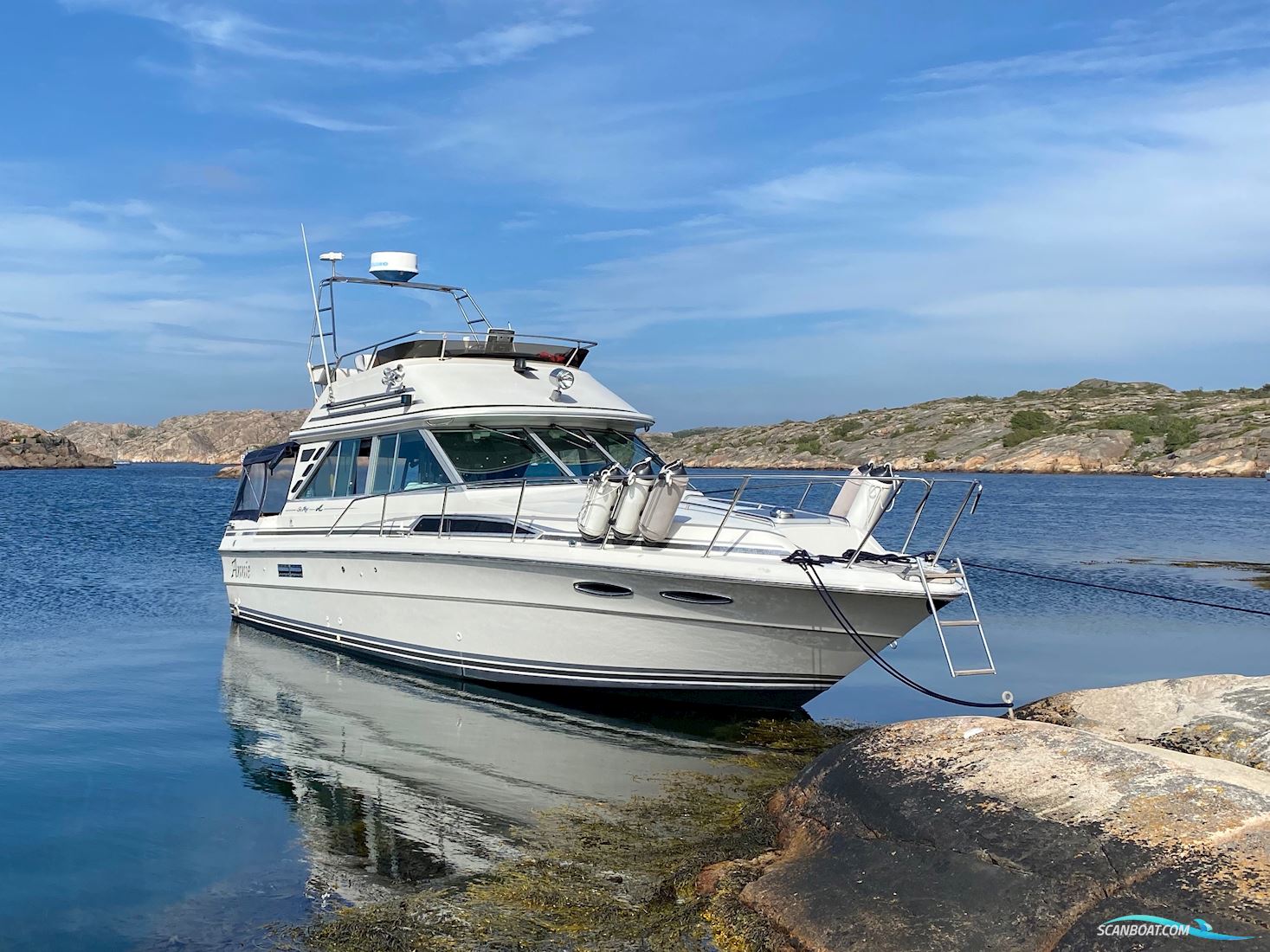 Sea Ray 340 Sedan Bridge Motorbåd 1988, med 2 x  Volvo Penta Tamd 41 motor, Sverige
