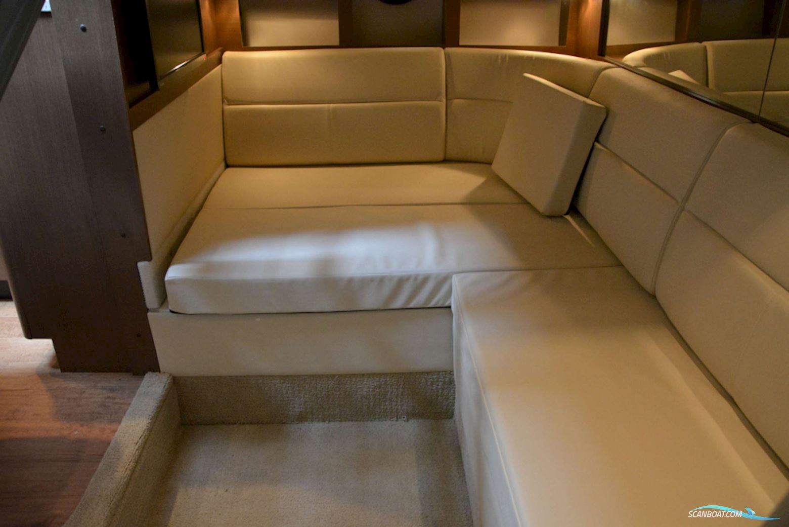 Sea Ray 350 Sundancer