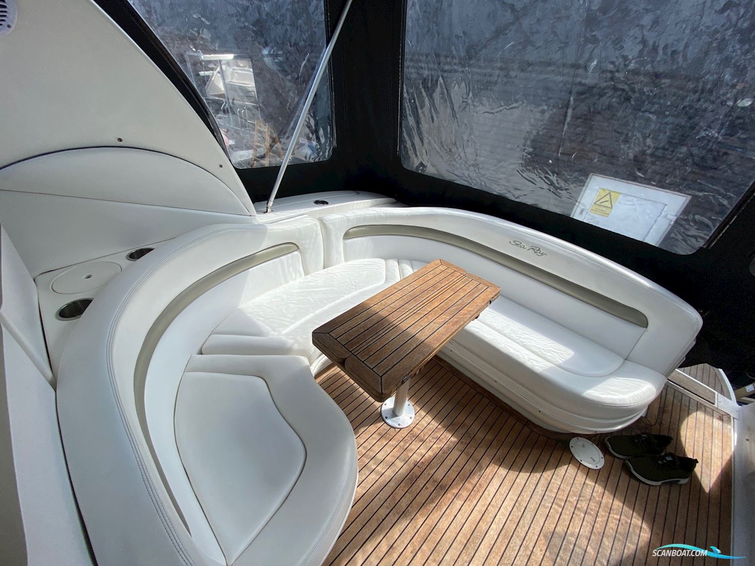 Sea Ray 355 Sundancer