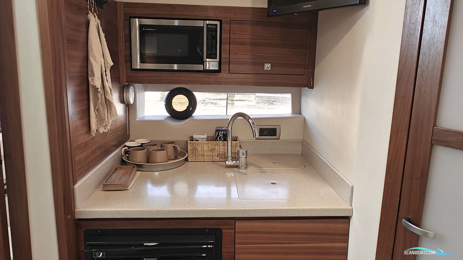 Sea Ray 355 Sundancer