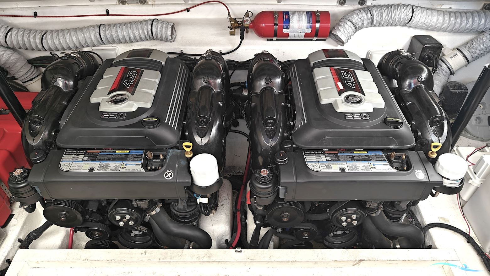 Sea Ray 355 Sundancer