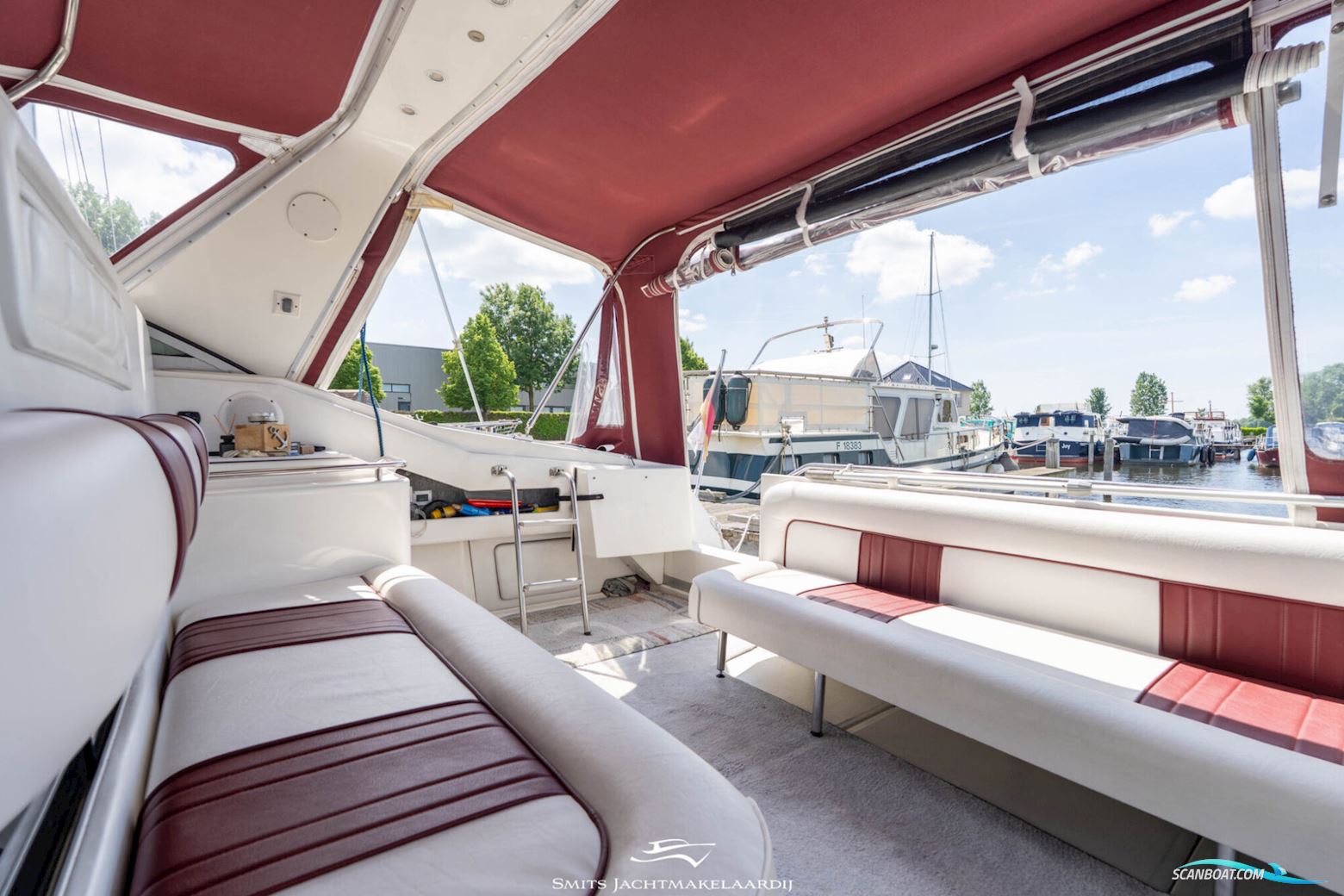 Sea Ray 370 Express Cruiser