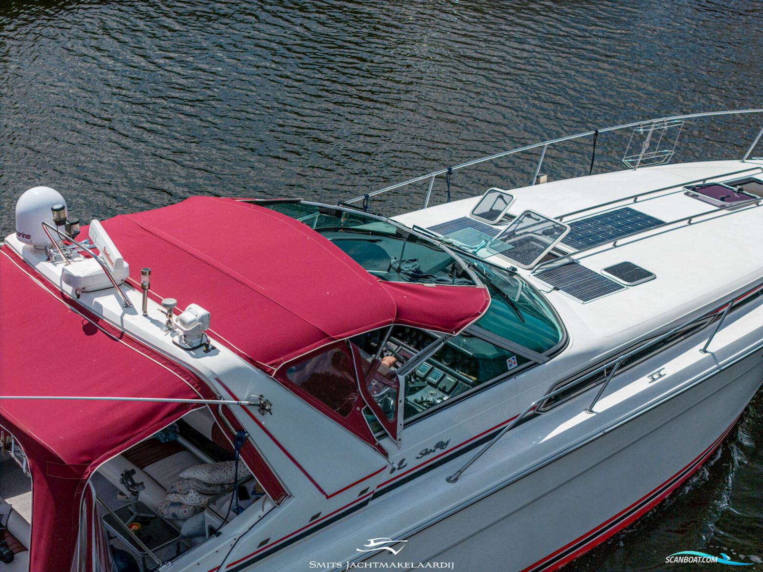 Sea Ray 370 Express Cruiser