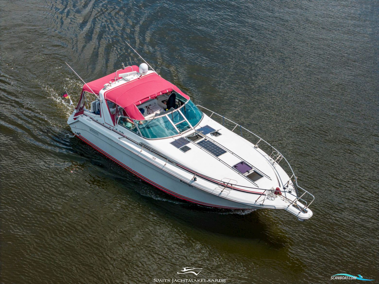 Sea Ray 370 Express Cruiser