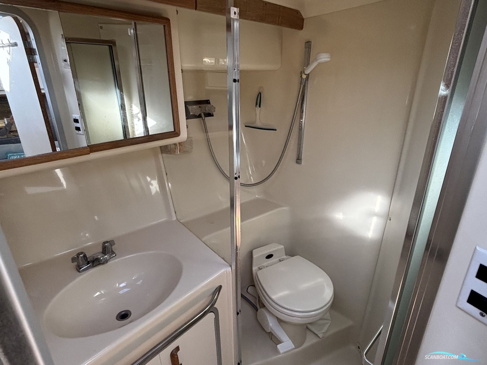 Sea Ray 370 Sundancer