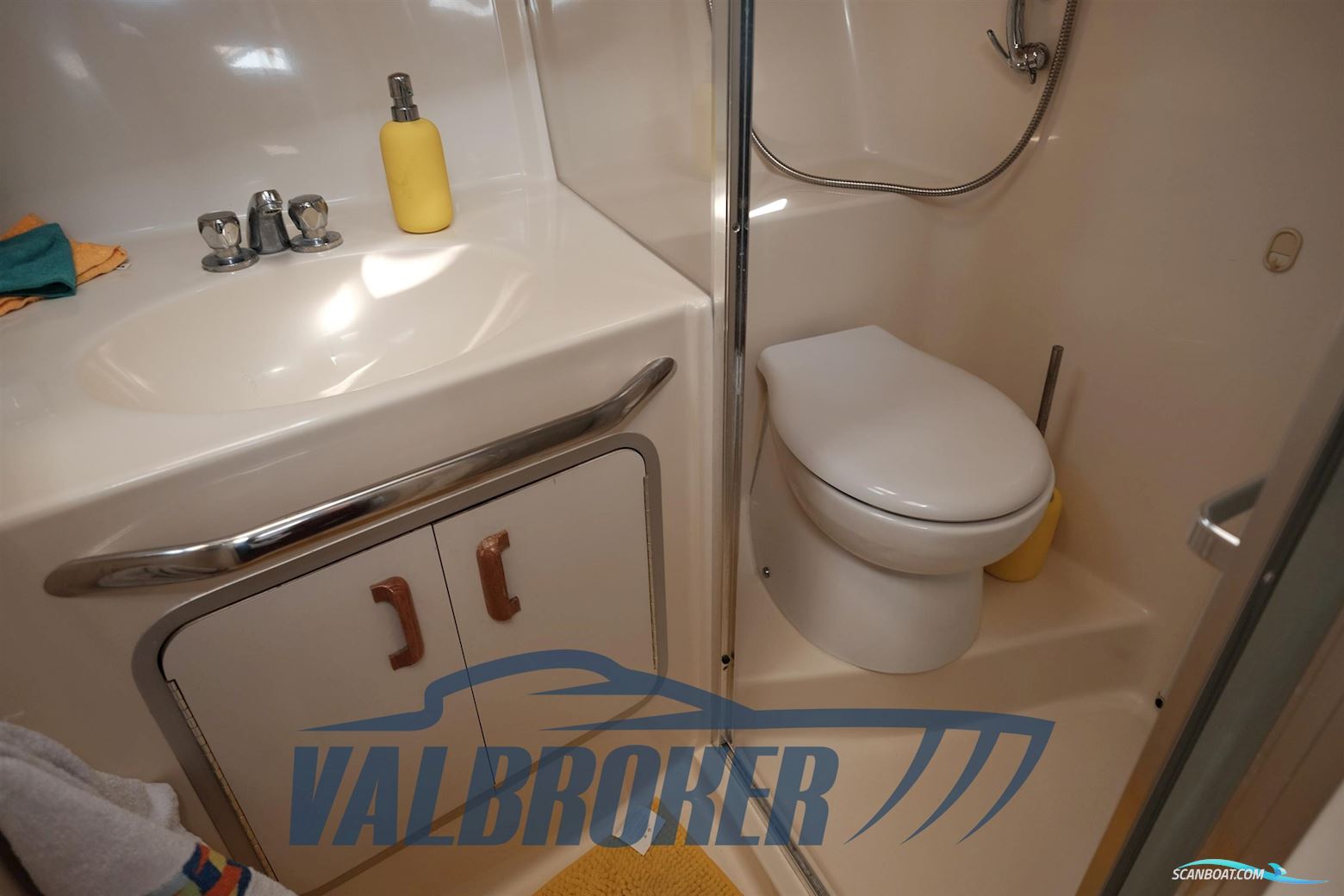 Sea Ray 370 Sundancer