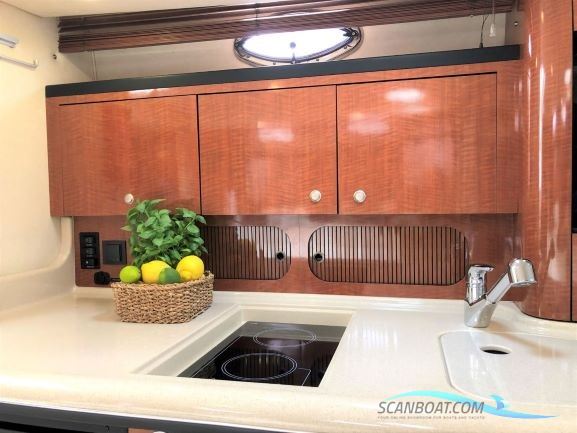 Sea Ray 375 Sundancer