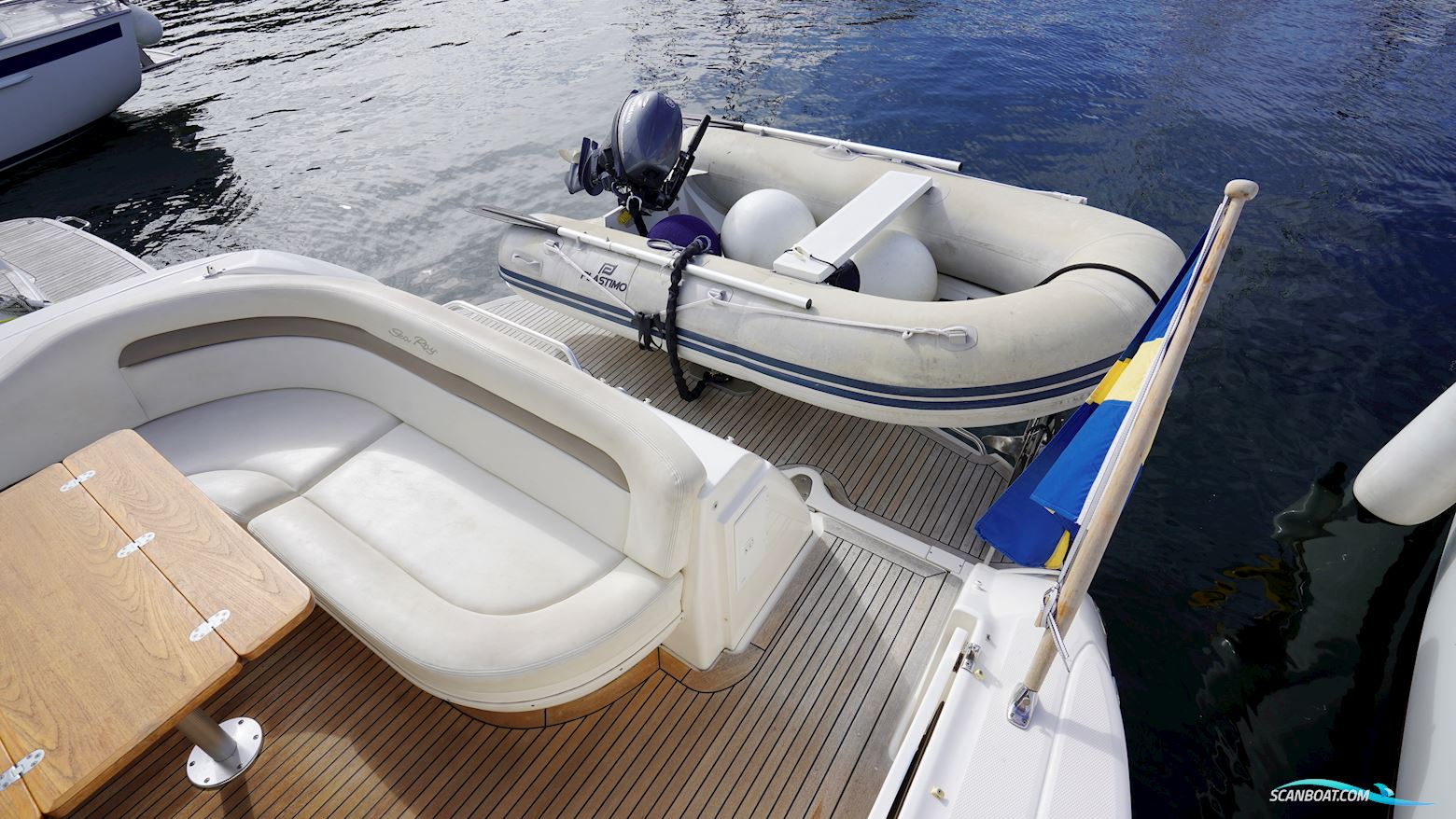 Sea Ray 375 Sundancer