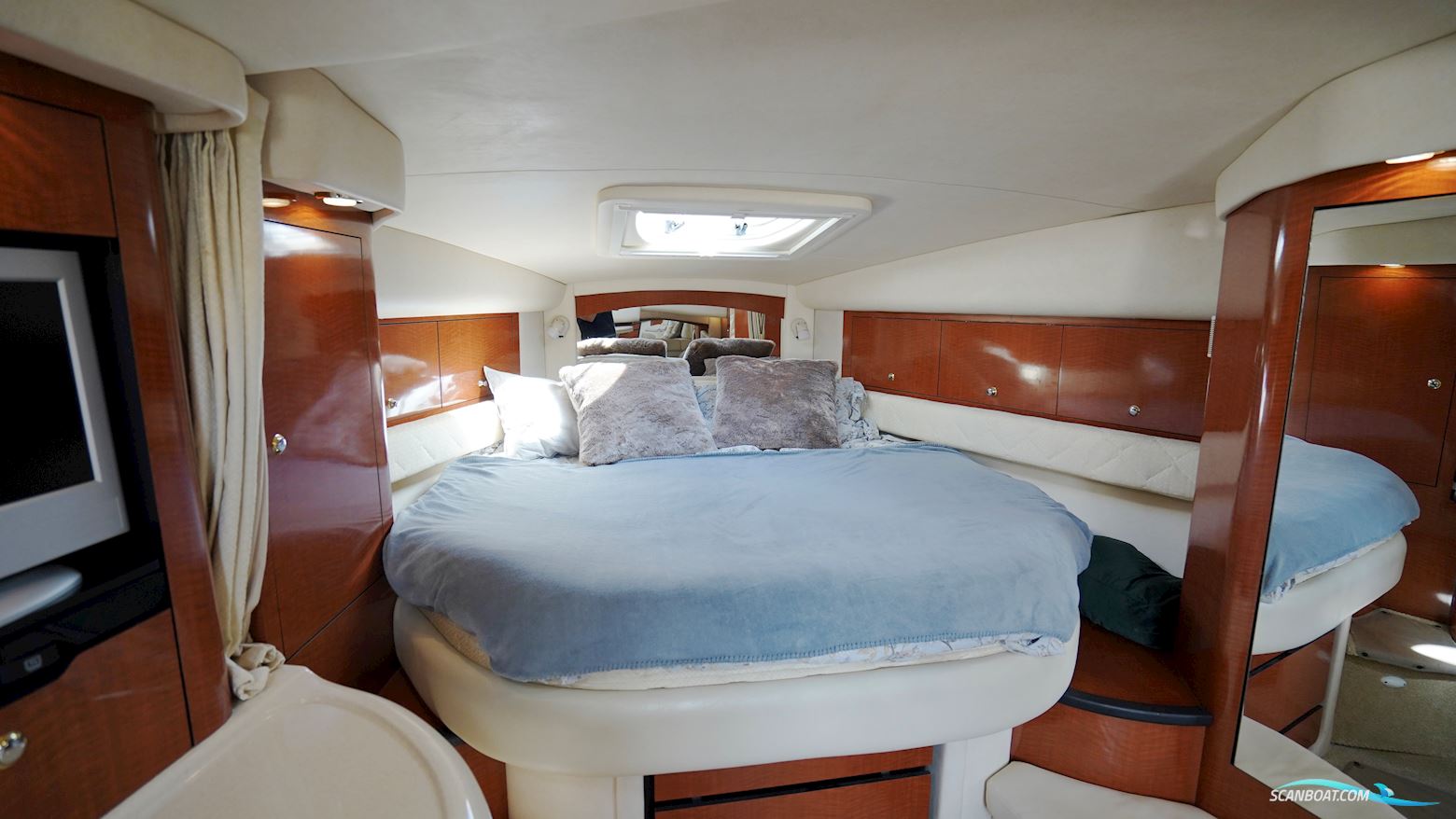 Sea Ray 375 Sundancer