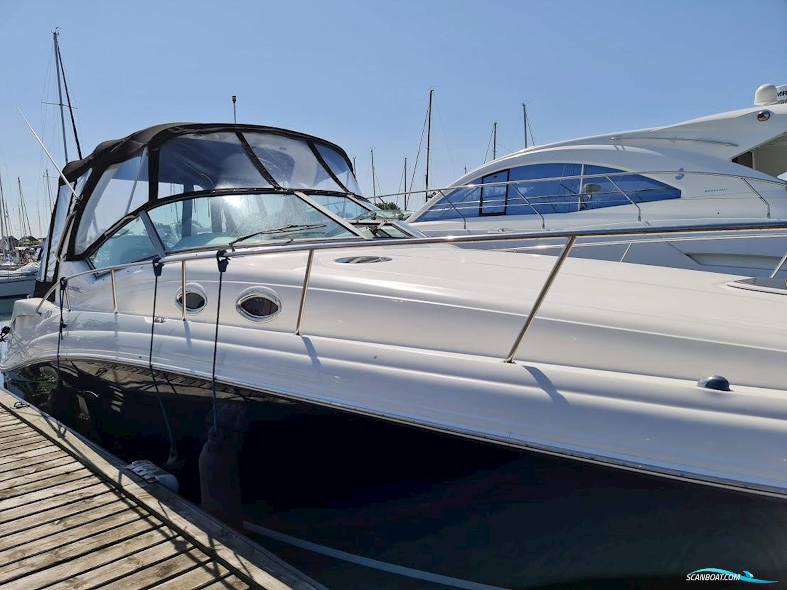 Sea Ray 375 Sundancer