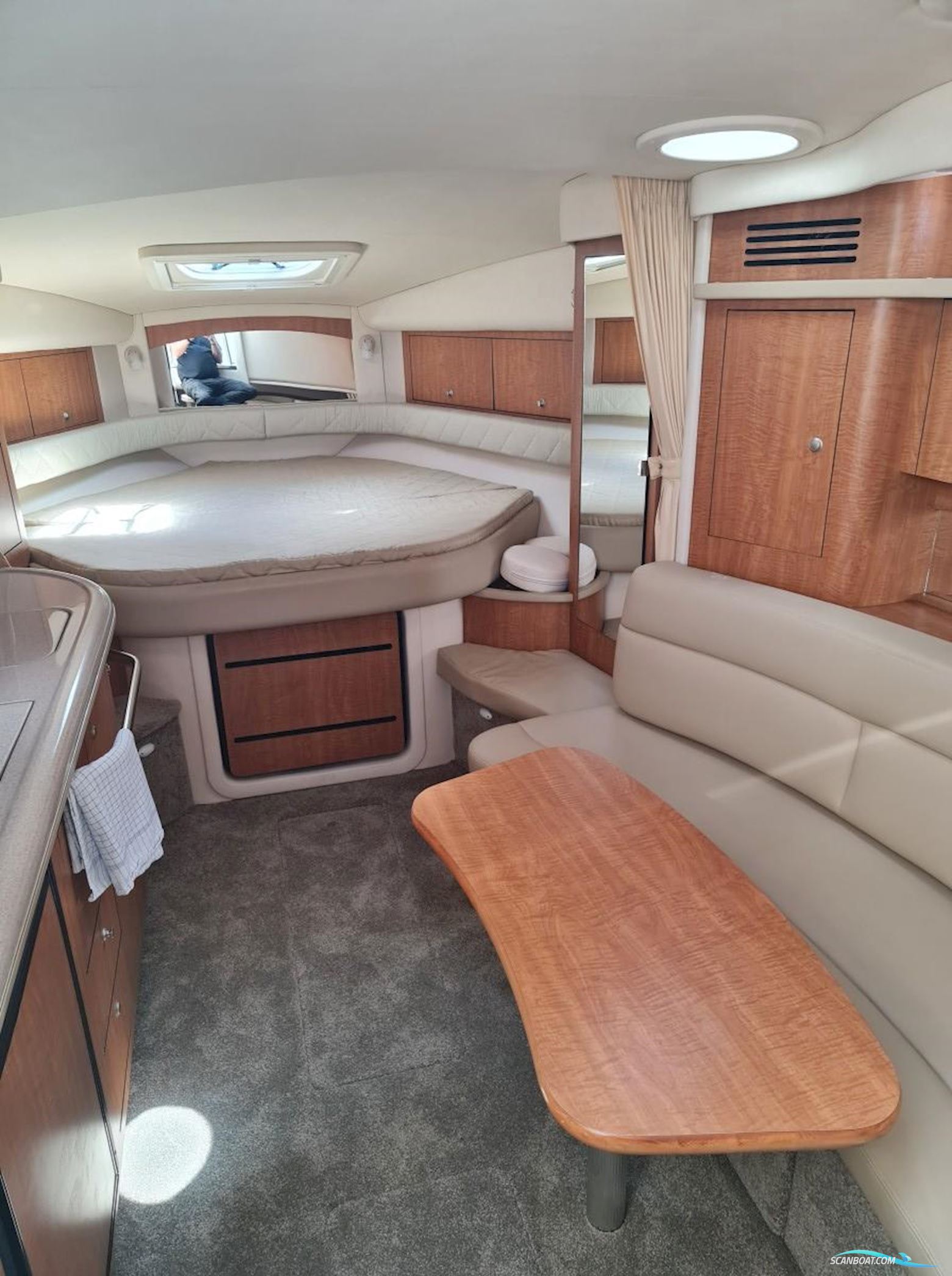 Sea Ray 375 Sundancer Twin Diesel