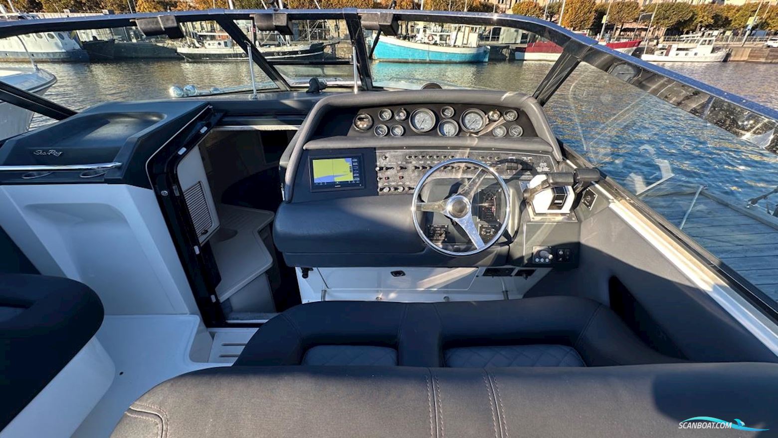 Sea Ray 380 SS