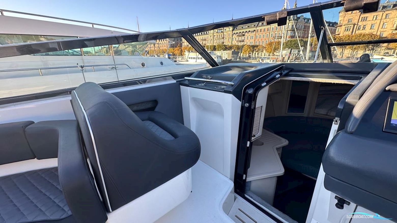 Sea Ray 380 SS