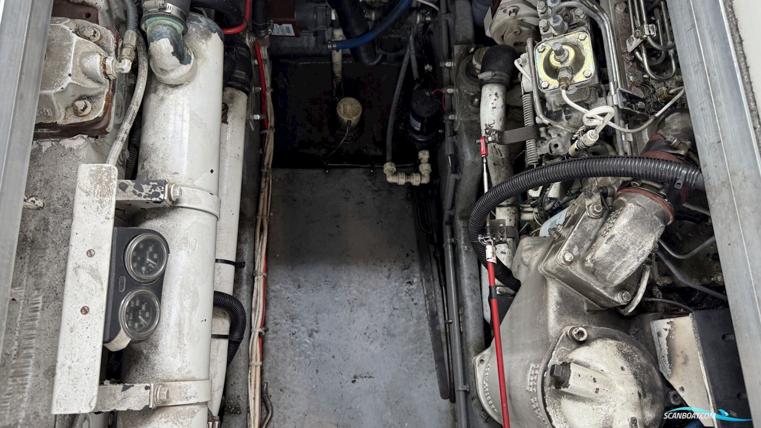 Sea Ray 400 Express Cruiser