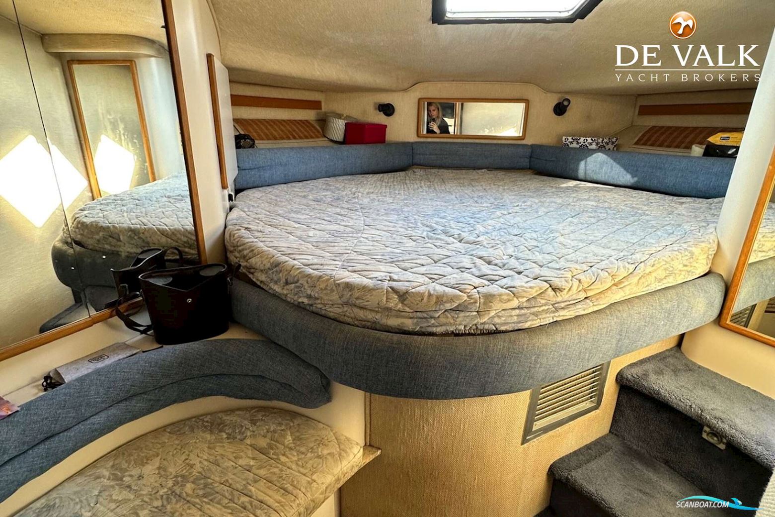 Sea Ray 400 Express Cruiser