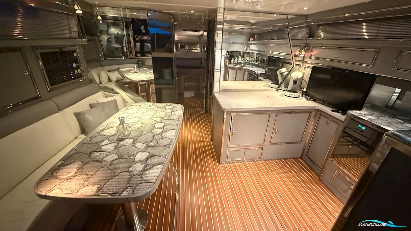 Sea Ray 400 Express Cruiser