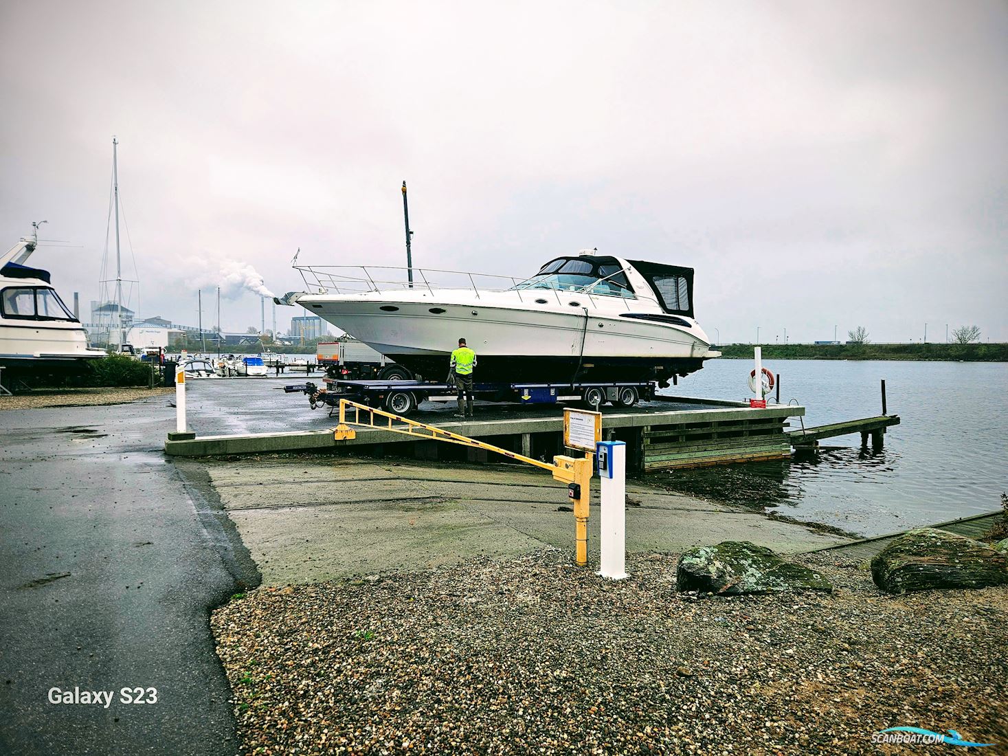 Sea Ray 400 Sundancer