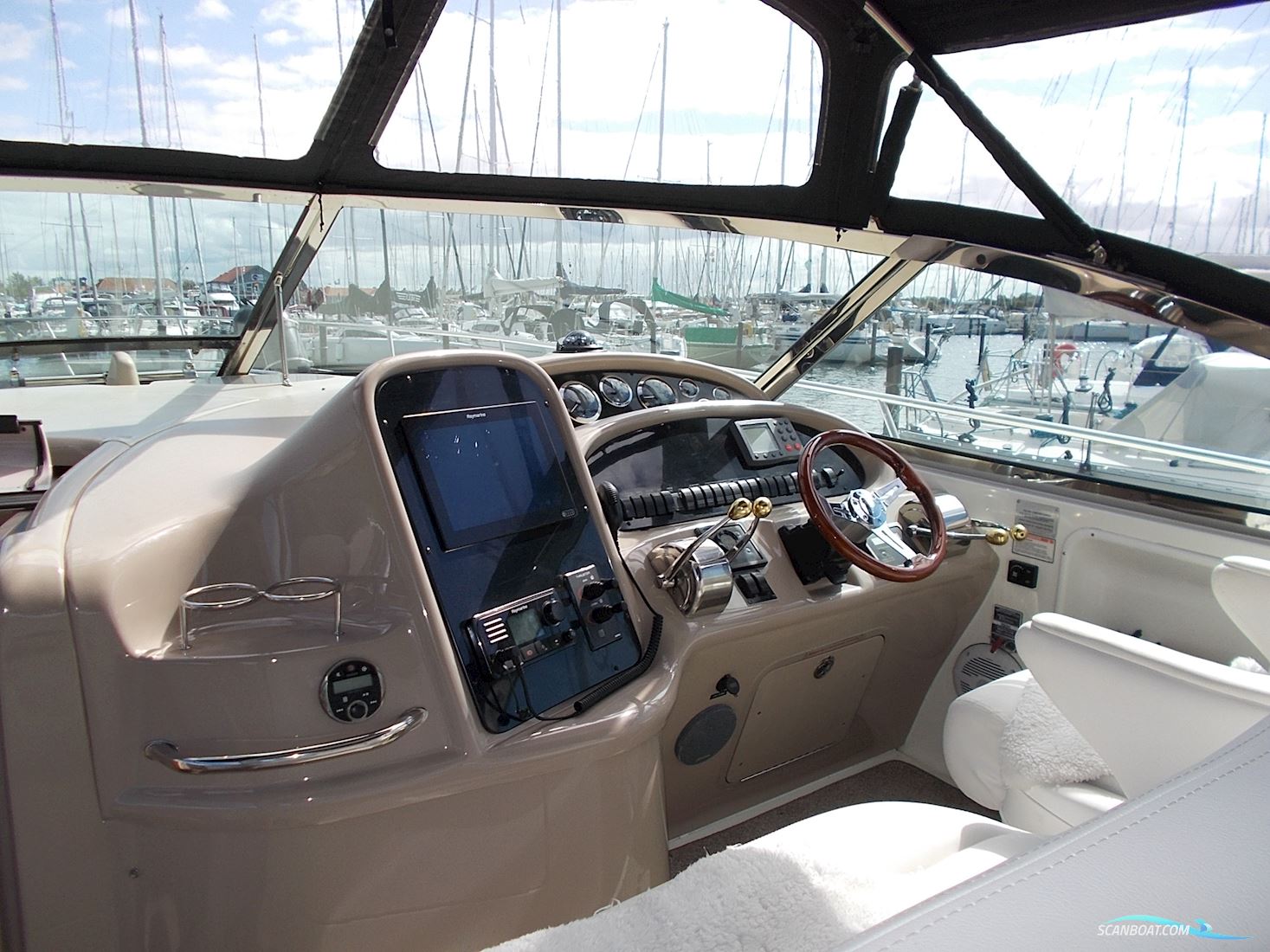 Sea Ray 410 Sundancer