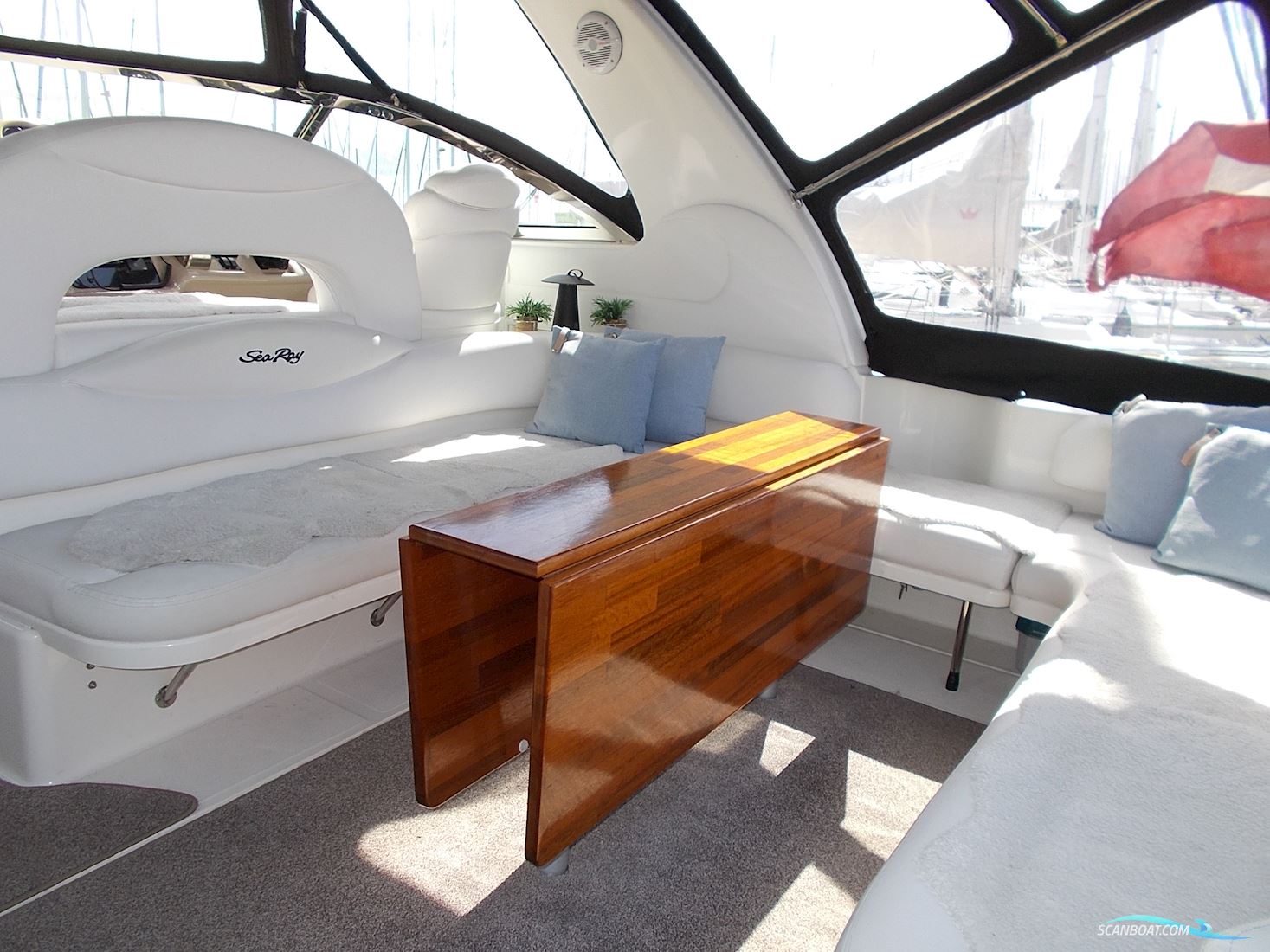 Sea Ray 410 Sundancer