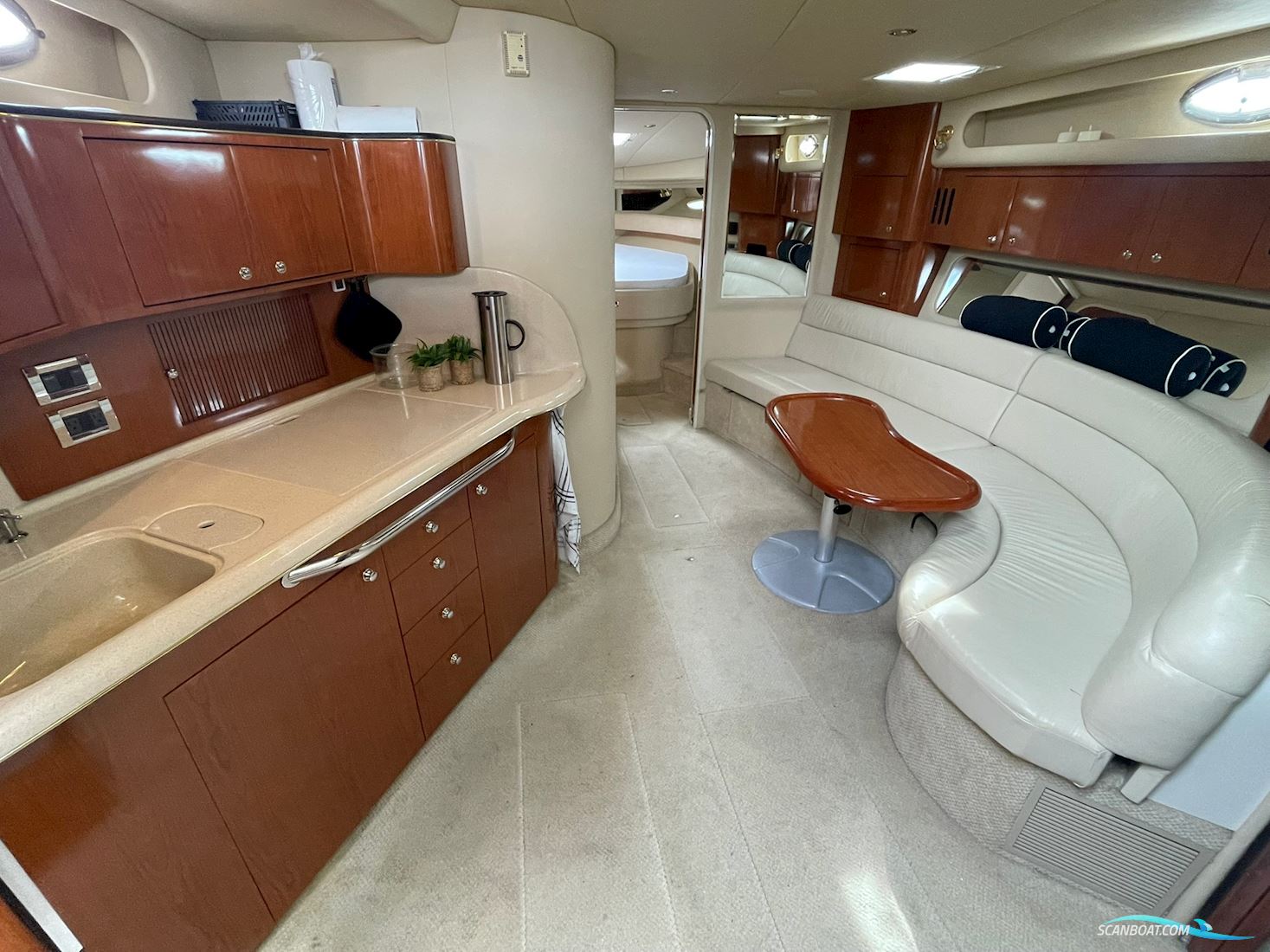 Sea Ray 410 Sundancer