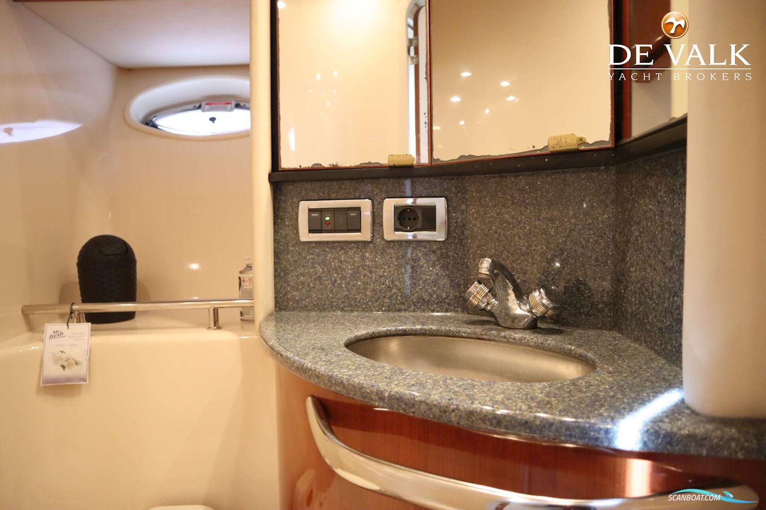 Sea Ray 455 Sundancer