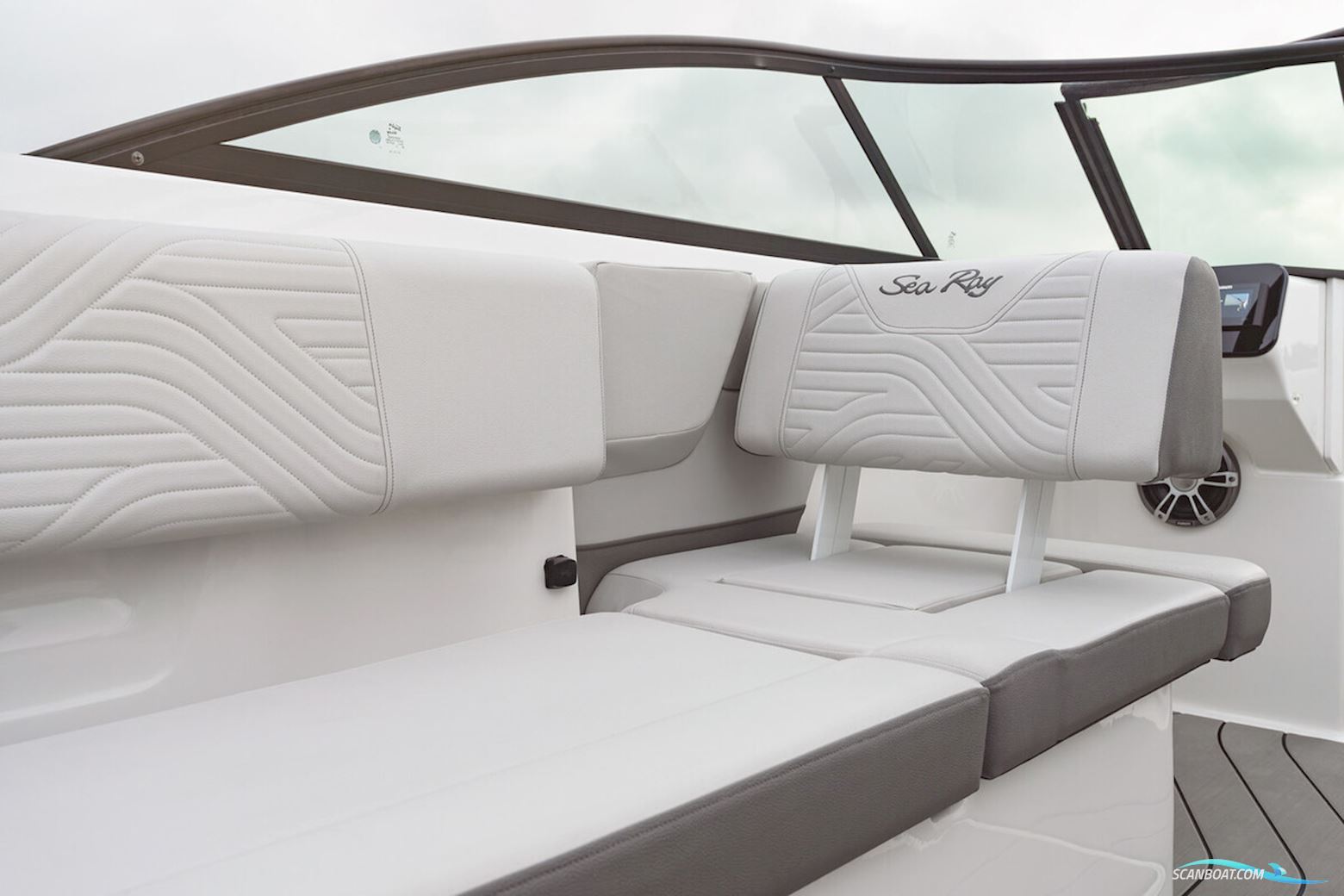 Sea Ray SDX 270 Surf