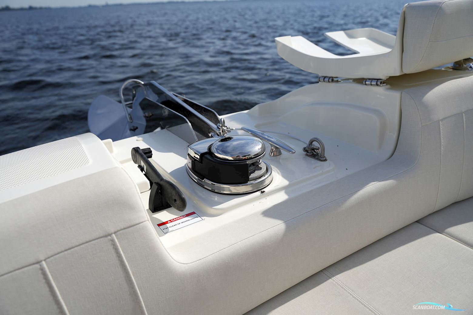 Sea Ray SDX 290 Outboard