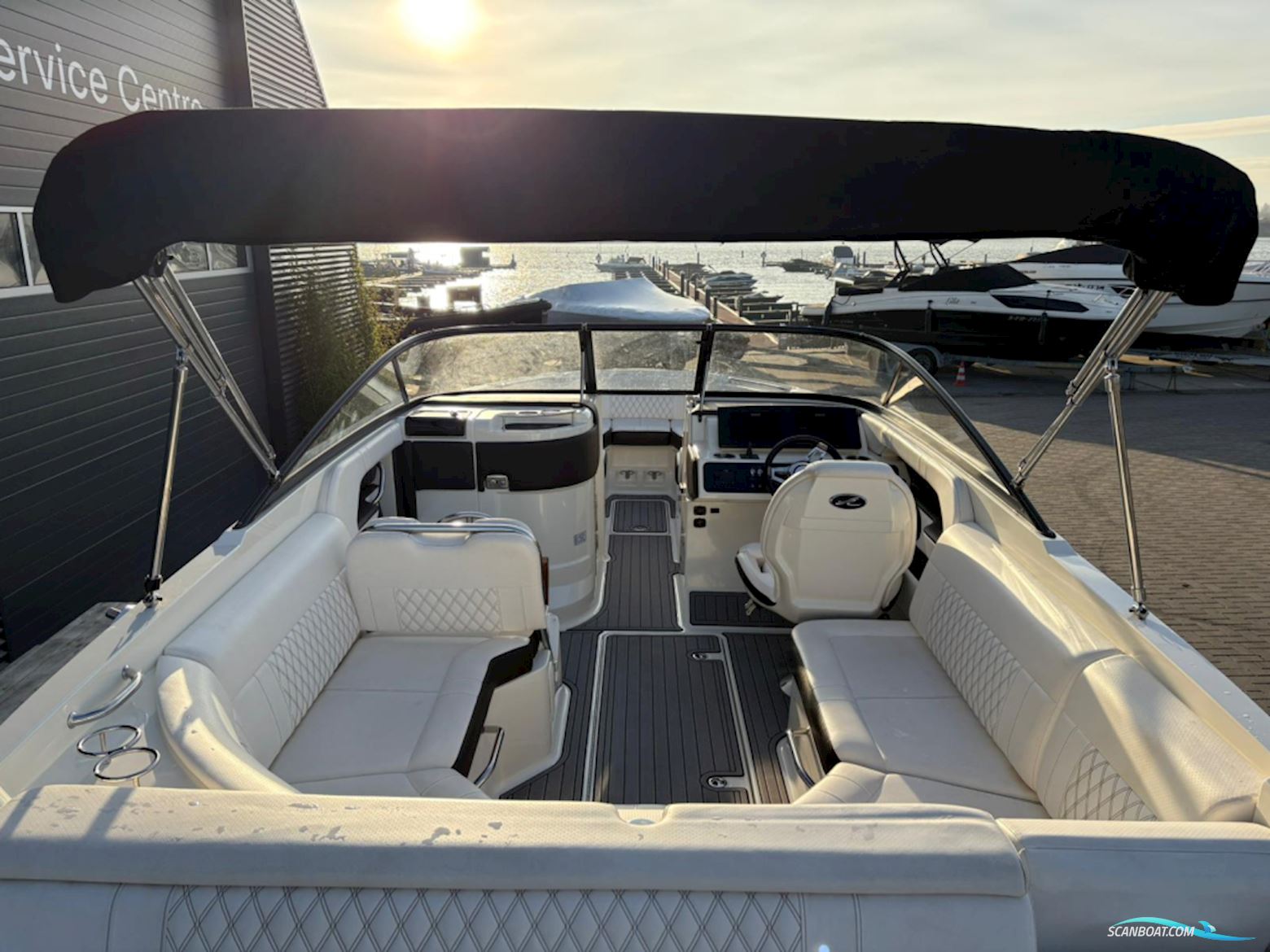 Sea Ray SLX 250