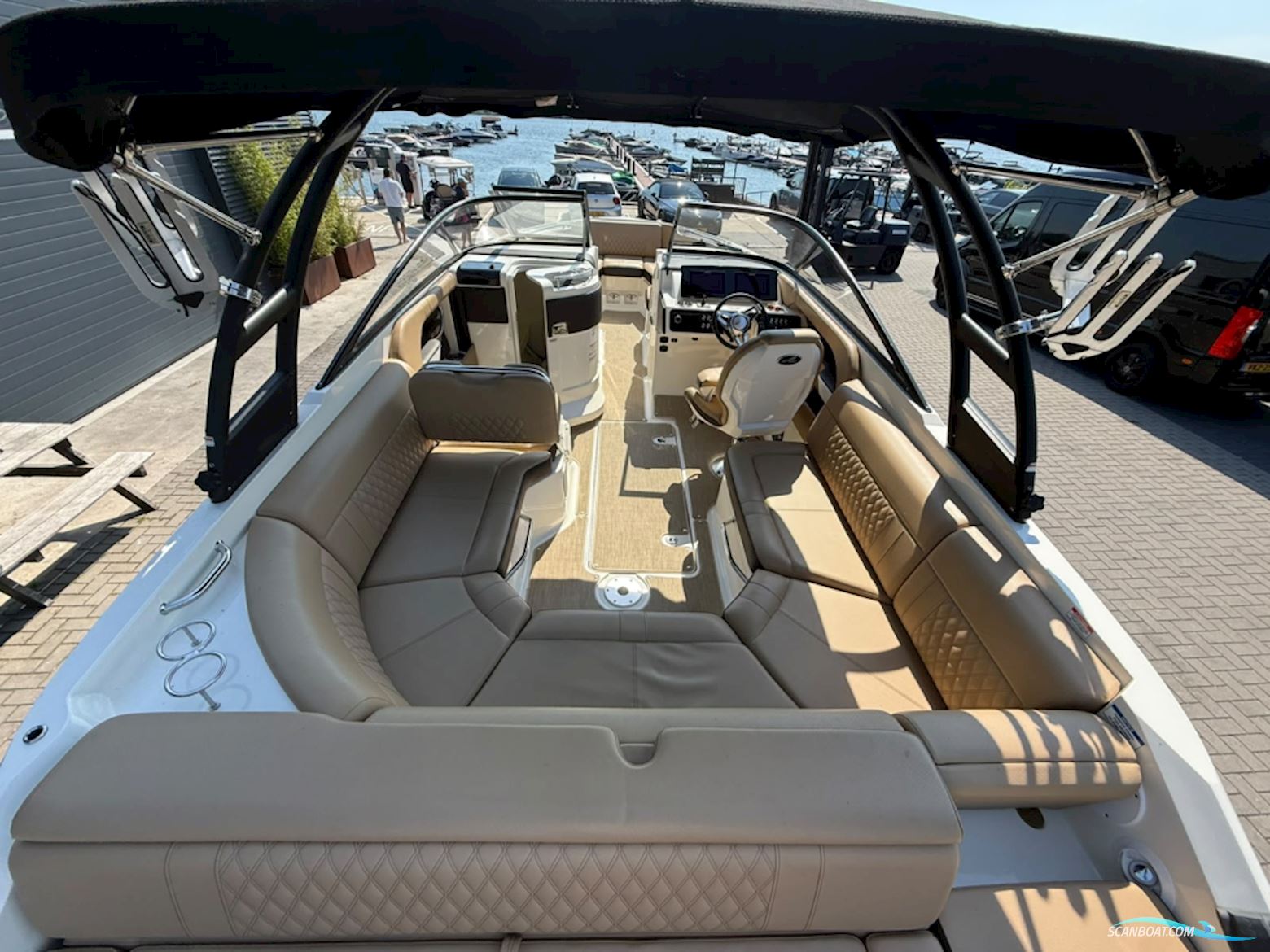 Sea Ray SLX 250