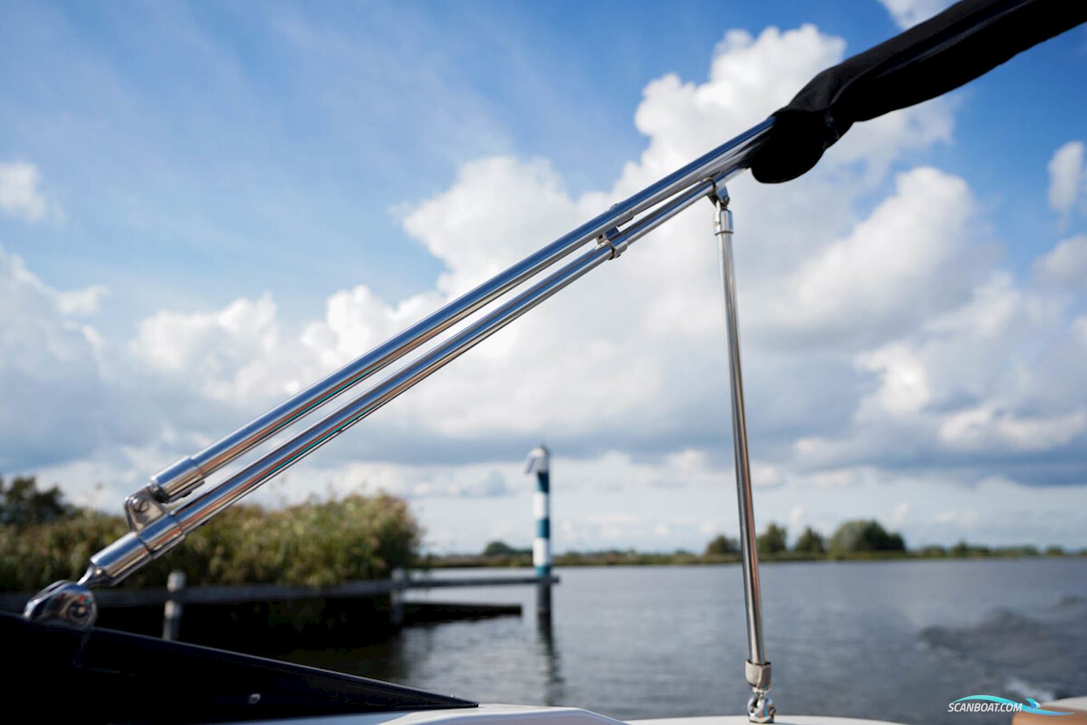 Sea Ray Sun Sport 230