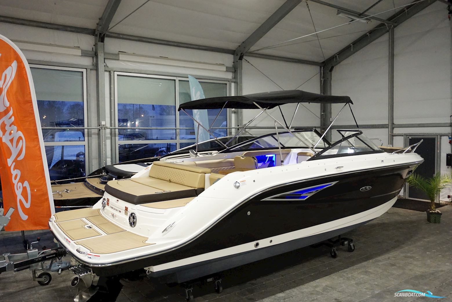 Sea Ray Sun Sport 250 - IN Store Motorbåd 2023, med Mercruiser Ect 6.2L Mpi Dts Bravo Iii (350hk) motor, Sverige