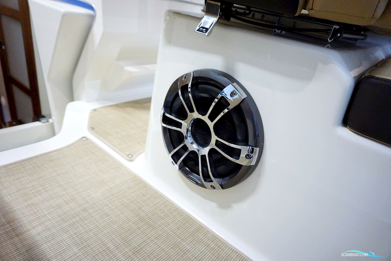 Sea Ray Sundancer 265 - Demo