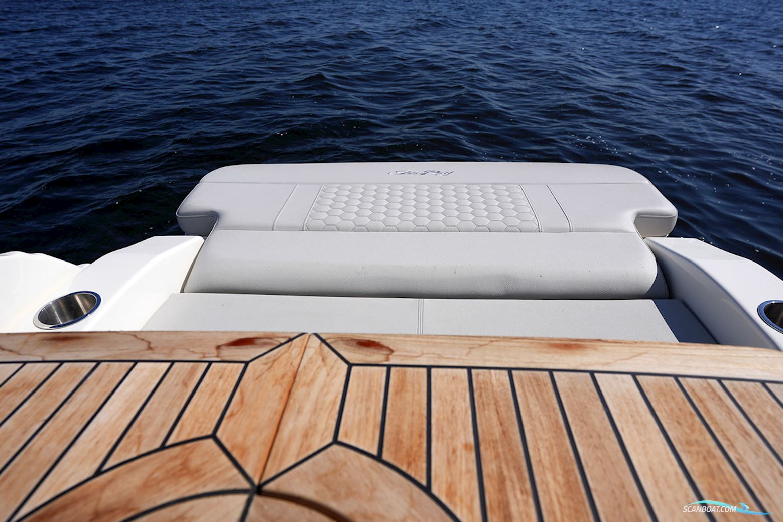 Sea Ray Sundancer 265