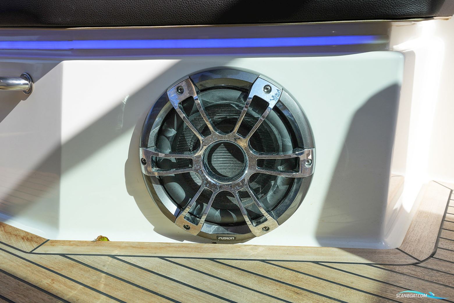 Sea Ray Sundancer 290