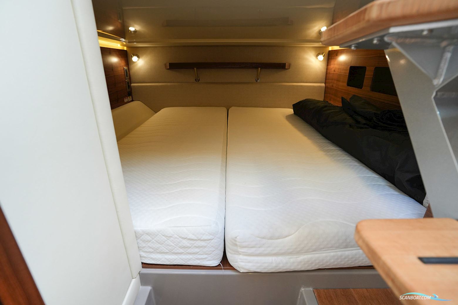 Sea Ray Sundancer 290