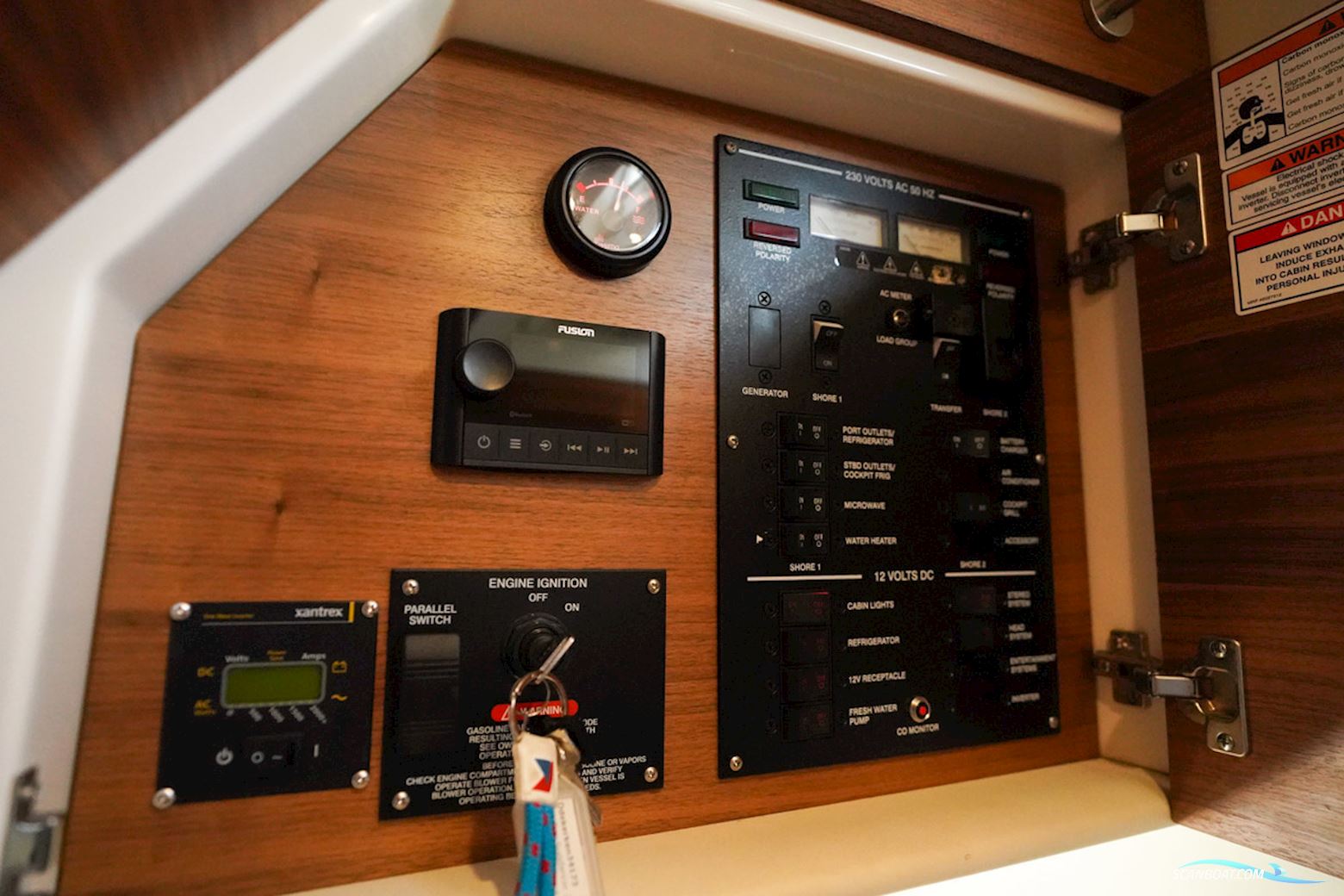 Sea Ray Sundancer 290