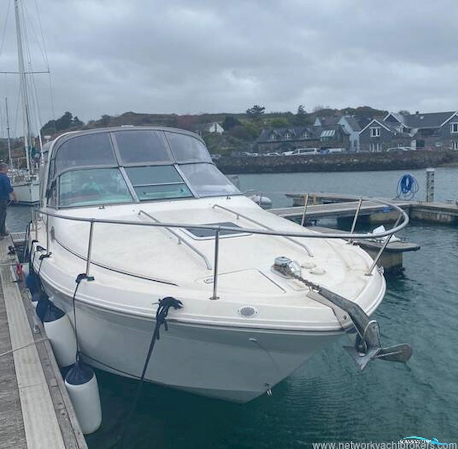 Sea Ray Sundancer 290