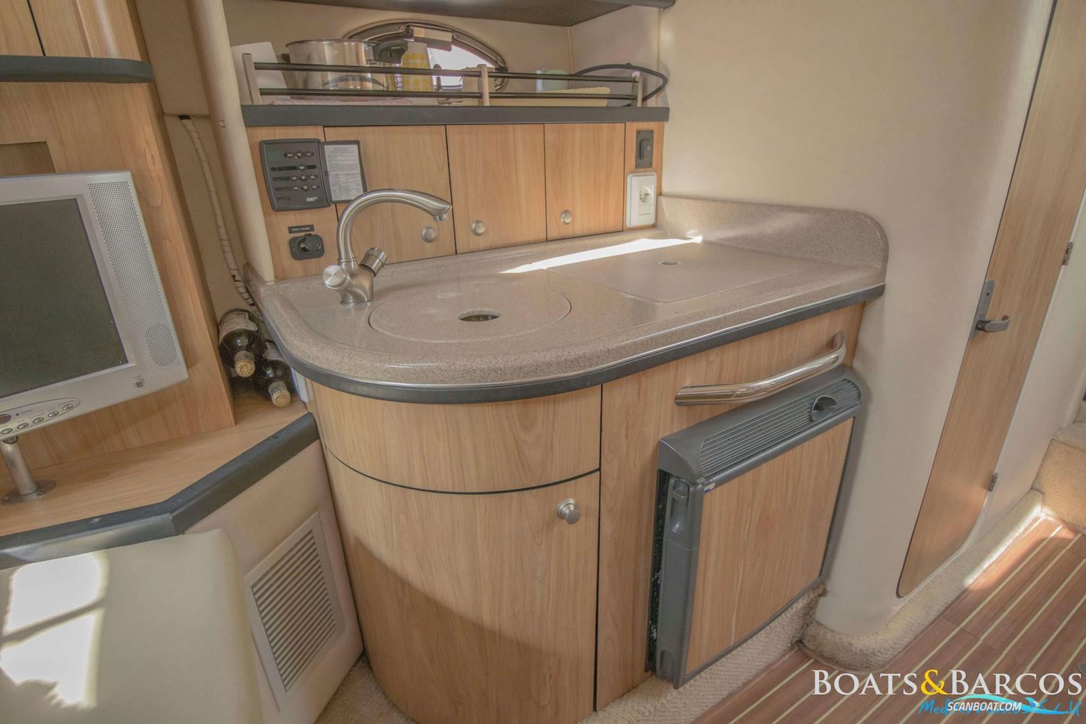 Sea Ray Sundancer 290
