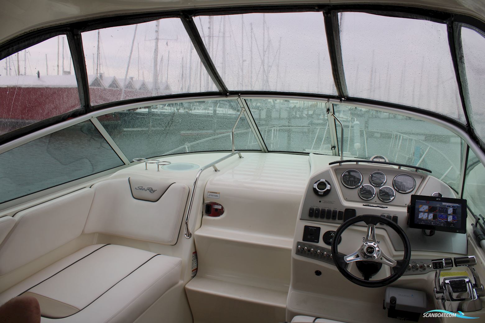 Sea Ray Sundancer 305 DA