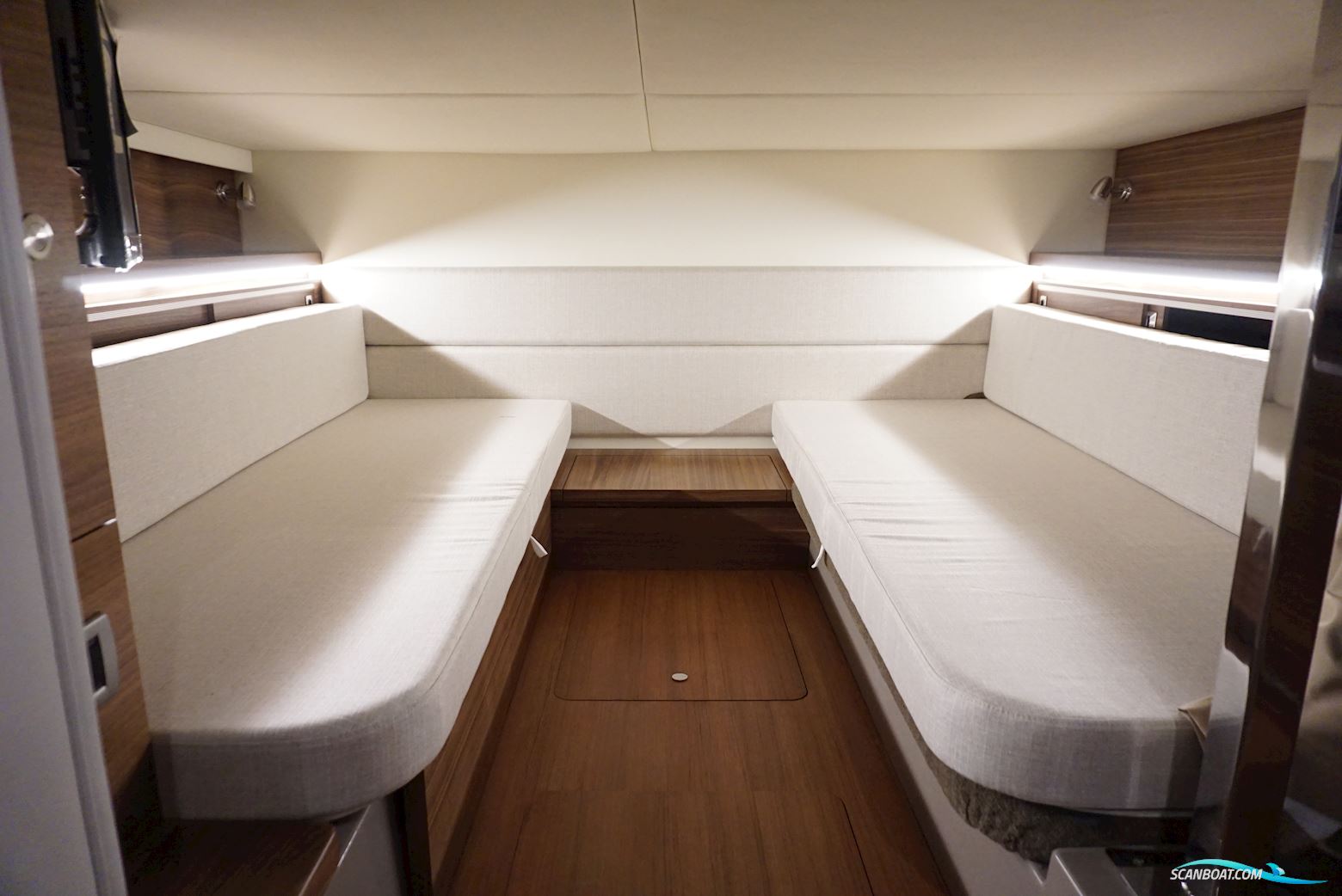 Sea Ray Sundancer 320