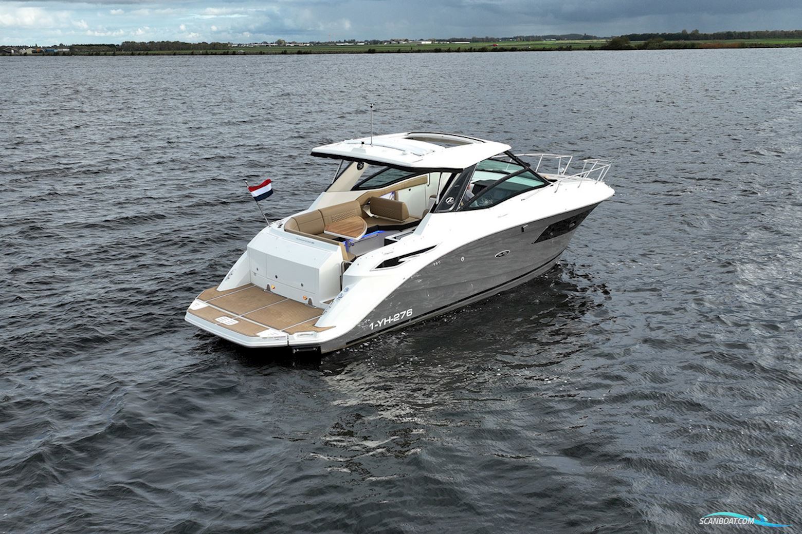 Sea Ray Sundancer 320