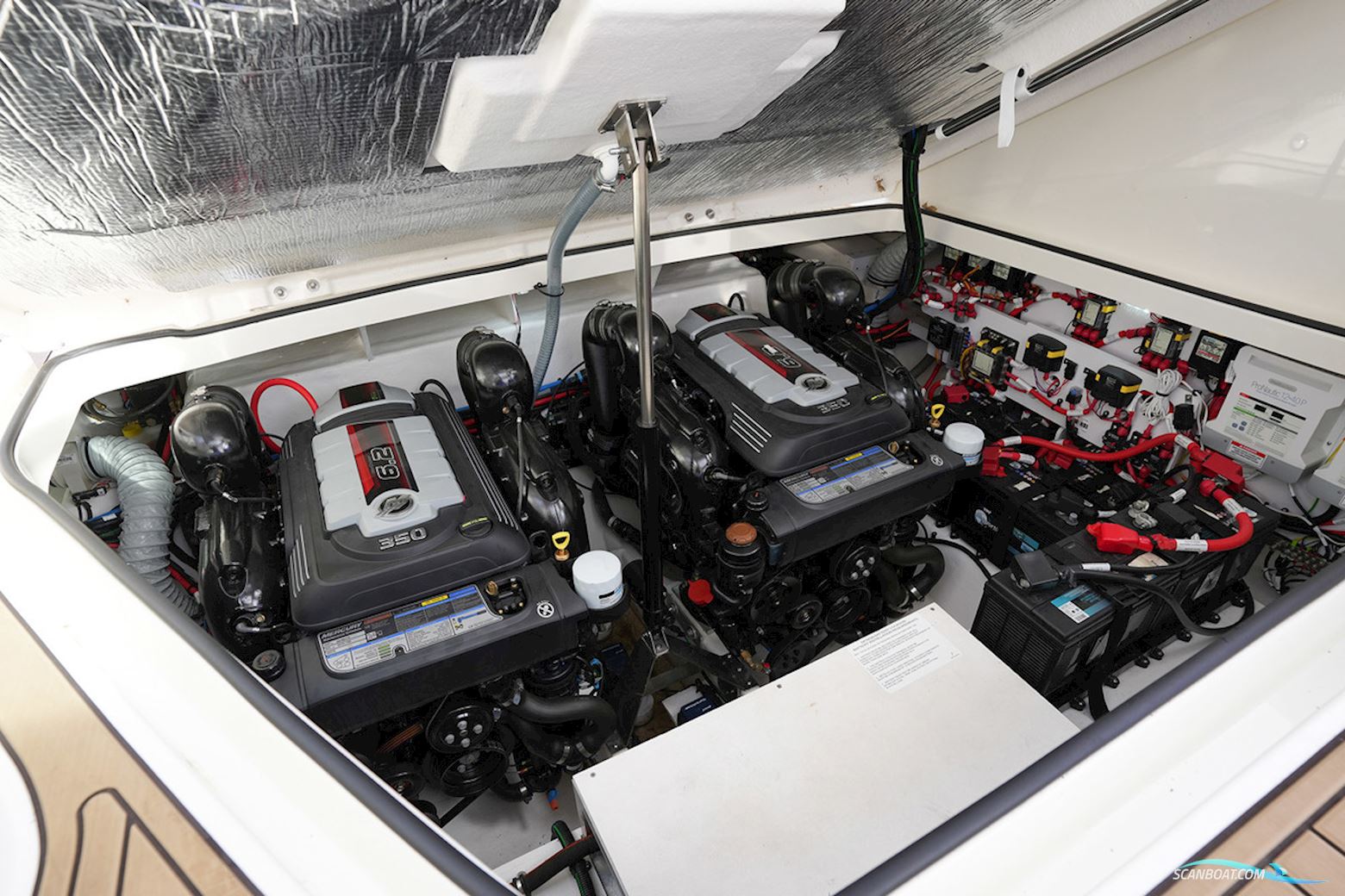 Sea Ray Sundancer 320