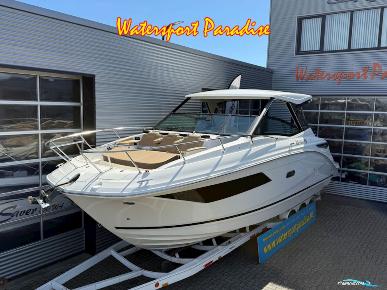 Sea Ray Sundancer 320 Motorbåd 2025, med Mercruiser motor, Holland