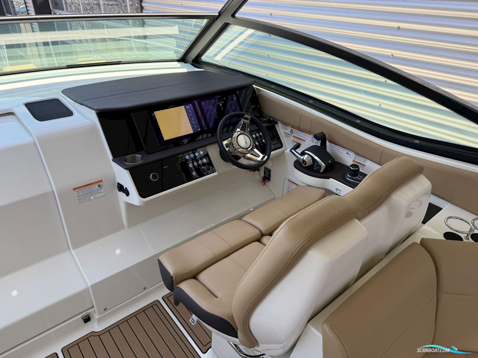 Sea Ray Sundancer 320