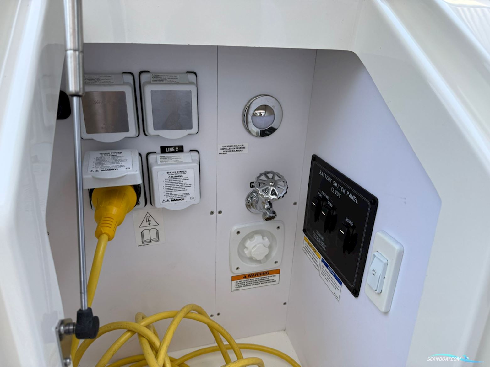 Sea Ray Sundancer 320